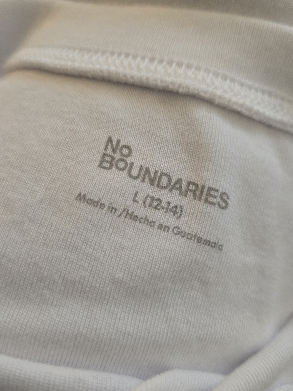 No Boundaries NEW Le Croissant Graphic Crop Crew Tee - Juniors Large 12-14 - Picture 5 of 6